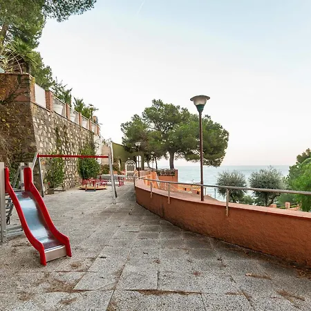 C22 Beachfront - Bath, Pool, Private Beach, Parking Free * Andora